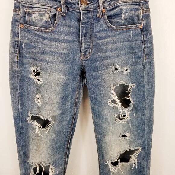 American Eagle Outfitters Women's Distressed Tomgirl Jeans Size 2 - Picture 5 of 8